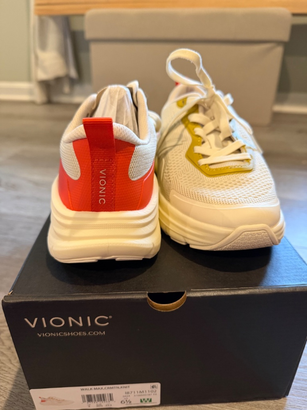 BRAND NEW!!! Vionic sneakers - Picture 5 of 7